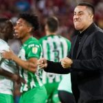 Atlético Nacional pierde a su técnico mexicano Efraín Juárez