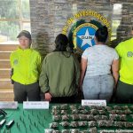 Judicializadas dos mujeres por porte ilegal de arma y tráfico de drogas en el Quindío